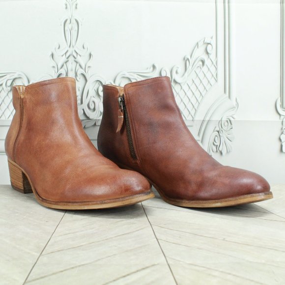 Clarks Maypearl Ramie Brown Leather Zip Block Heel Ankle Booties Size 8.5 Wide - Picture 3 of 9